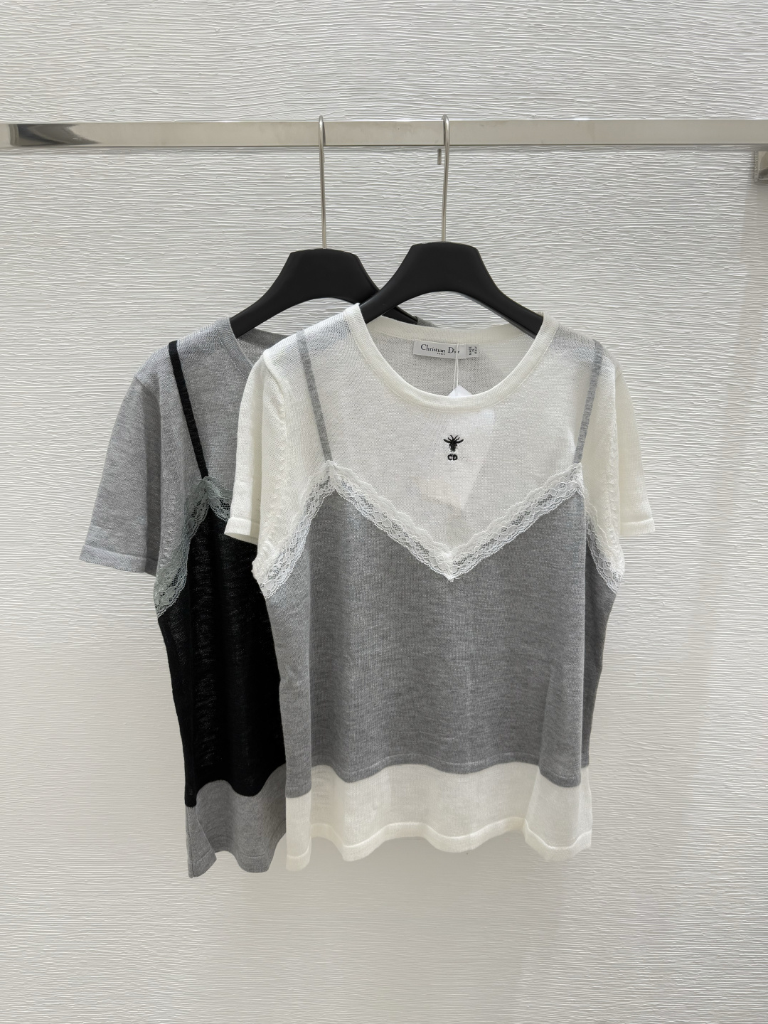 NO:417985,D Home Summer New Style Fake Two-Piece Knitted Short Sleeve Color Gray Black Size 36.38.40, Dior, T-shirt, alexander wang19860909D家 夏季新款 假两件针织短袖 颜色灰色 黑色 尺码36.38.40,,dior,T-shirt,alexander wang,Women's clothing