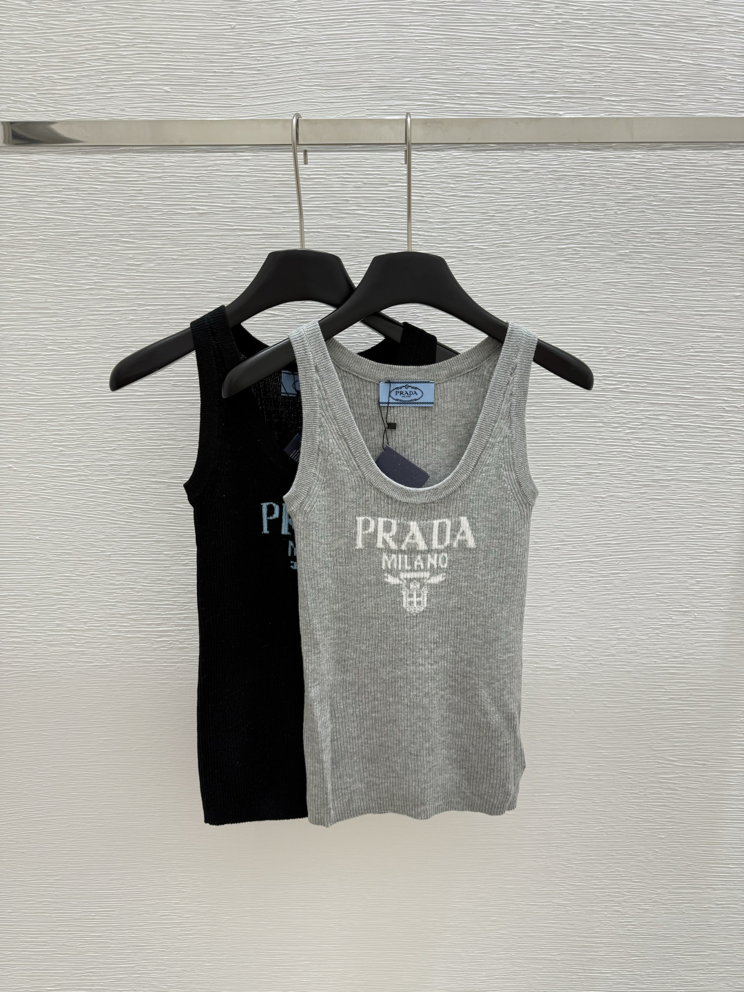 NO:419455,P home new summer style letter knitted vest color black grey size 36.38.40, alexander wang19860909P家 夏季新款 字母针织背心 颜色黑色 灰色 尺码36.38.40,,alexander wang,Women's clothing