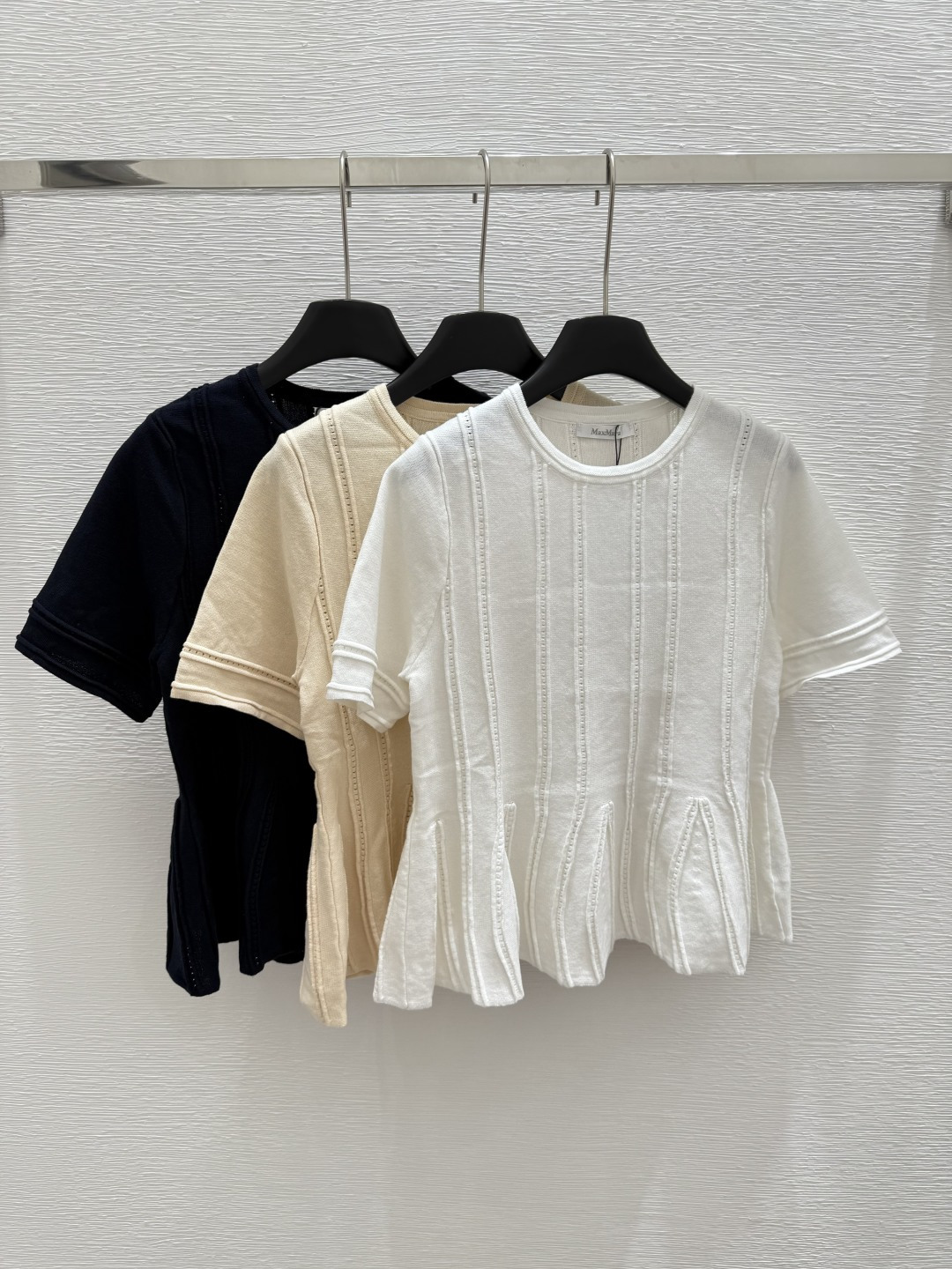 NO:428513,M AX Home Summer New Style Round Neck Knitted Short Sleeve Color White Apricot Black Size 36.38.40, T-shirt,alexander wang19860909M AX家 夏季新款 圆领针织短袖 颜色白色 杏色 黑色 尺码36.38.40,,T-shirt,alexander wang,Women's clothing