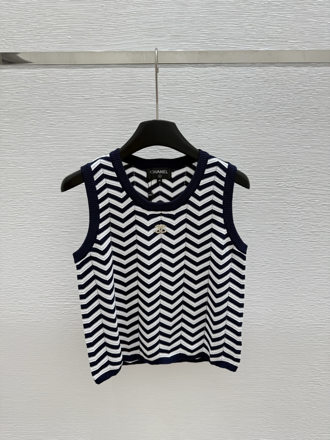 NO:428566,CH Home Summer New Style Round Neck Knitted Vest Color Black Size 36.38.40, Alexander Wang19860909CH家 夏季新款 圆领针织背心 颜色黑色 尺码36.38.40,,alexander wang,Women's clothing