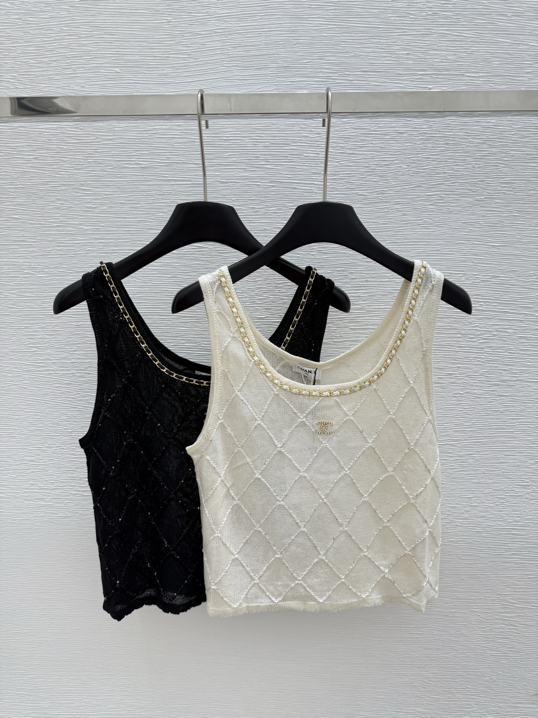 NO:431925,CH Home Summer New Style Round Neck Knitted Vest Color White Black Size 36.38.40, Alexander Wang19860909CH家 夏季新款 圆领针织背心 颜色白色 黑色 尺码36.38.40,,alexander wang,Women's clothing