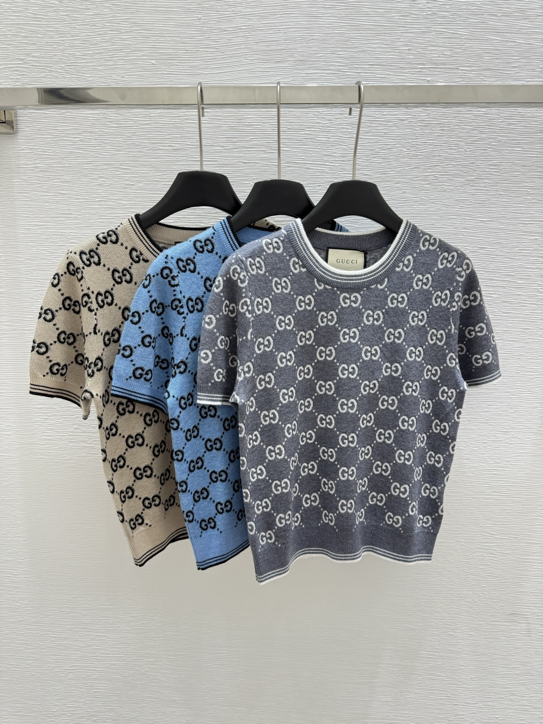 NO:431984,G Home Summer New Style Round Neck Presbyterian Knitted Short Sleeve Color Gray Blue Apricot Size 36.38.40, gucci, T-shirt, alexander wang19860909G家 夏季新款 圆领老花针织短袖 颜色灰色 蓝色 杏色 尺码36.38.40,,gucci,T-shirt,alexander wang,Women's clothing