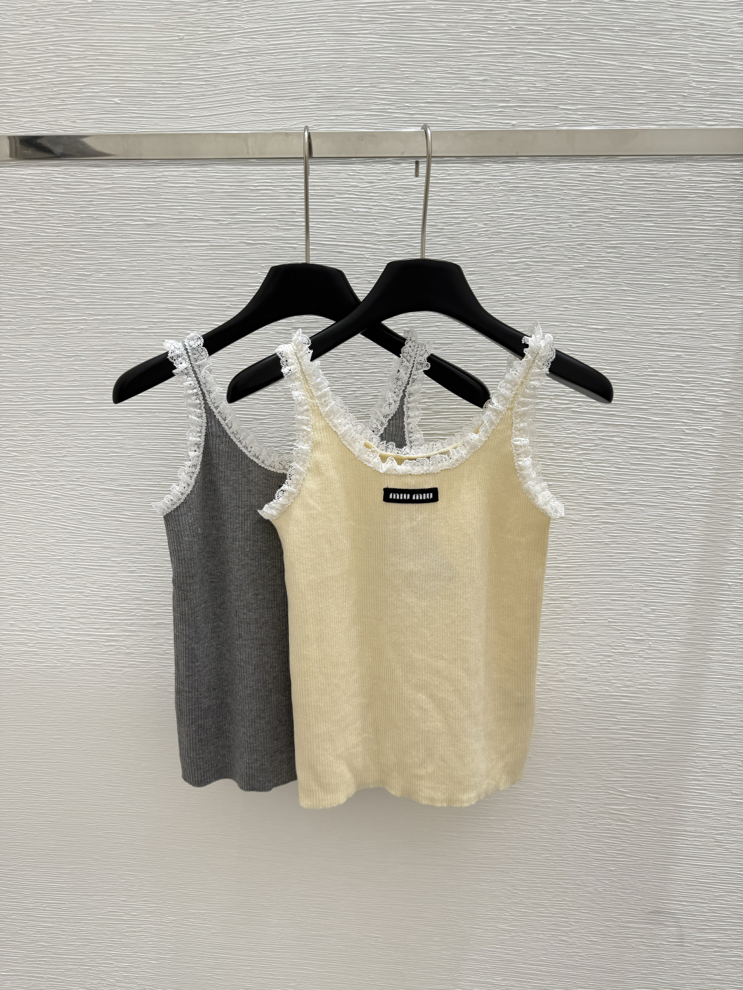 NO:431969,M Home New Summer Lace Knitted Vest Color White Gray Size 36.38.40, Alexander Wang19860909M家 夏季新款 花边针织背心 颜色白色 灰色 尺码36.38.40,,alexander wang,Women's clothing