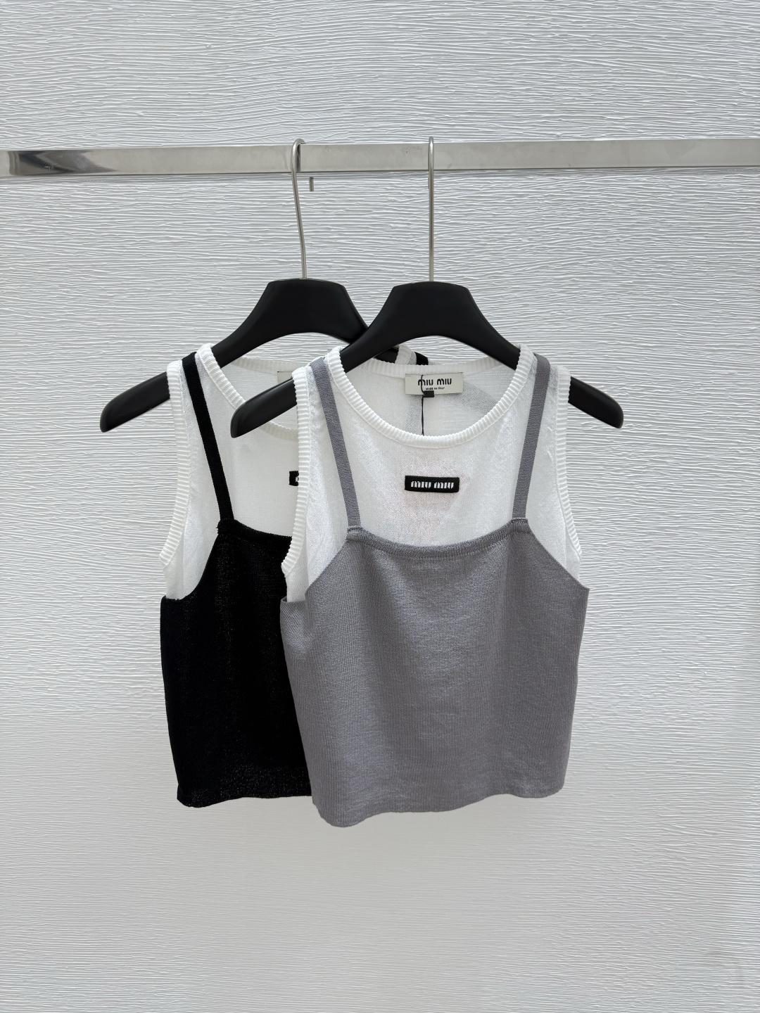 NO:431997,M Home New Summer Model Fake Two-Piece Knitted Vest Color Gray Black Size 36.38.40, Alexander Wang19860909M家 夏季新款 假两件针织背心 颜色灰色 黑色 尺码36.38.40,,alexander wang,Women's clothing