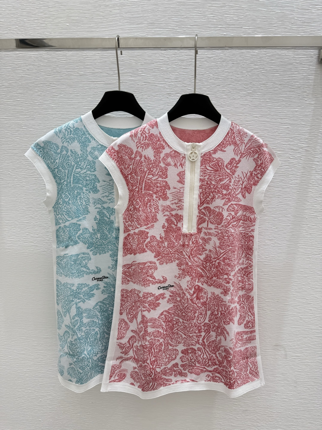 NO:432867,D Home New Summer Printed Zipper Knitted Vest Skirt Color Blue Pink Size 36.38.40, Dior, Skirts, Alexander Wang19860909D家 夏季新款 印花拉链针织背心裙 颜色蓝色 粉色 尺码36.38.40,,dior,skirts,alexander wang,Women's clothing