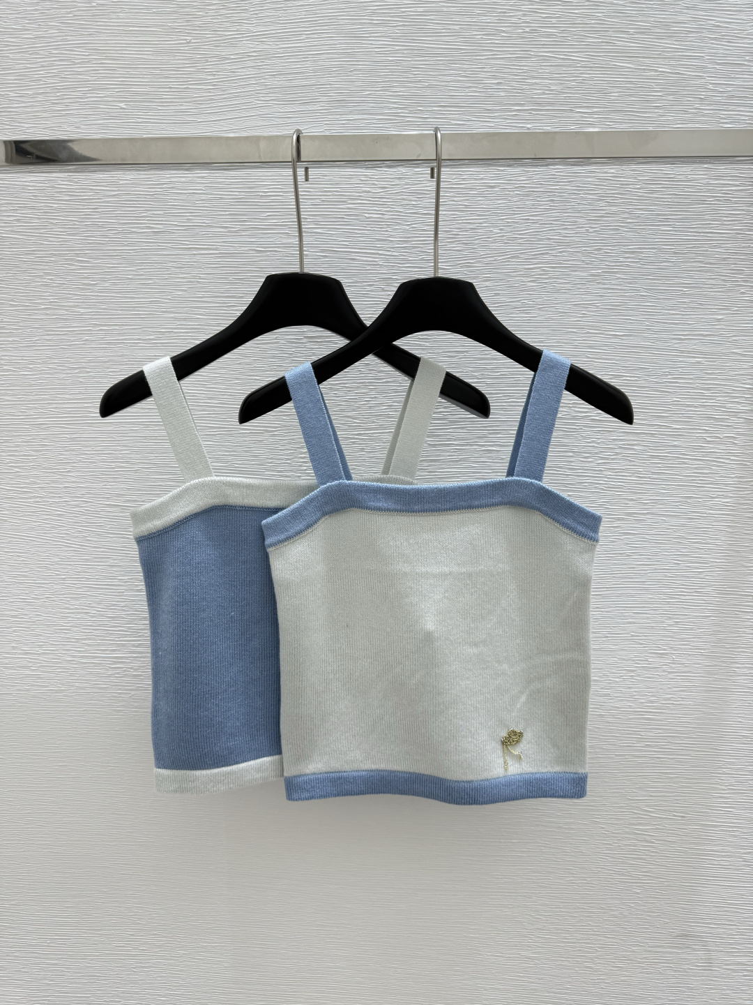 NO:432872,CH Home Summer New Knitted Vest Color White Blue Size 36.38.40, Alexander Wang19860909CH家 夏季新款 针织背心 颜色白色 蓝色 尺码36.38.40,,alexander wang,Women's clothing