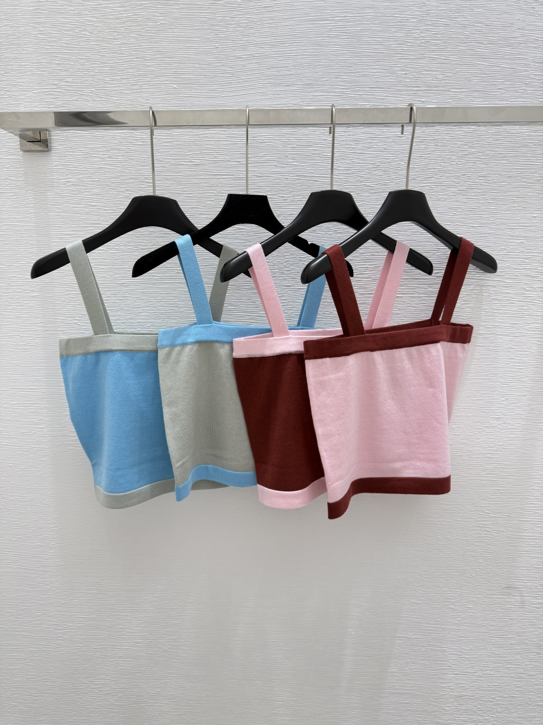 NO:432841,CH Home Summer New Knitted Vest Color Gray Blue Pink Red Size 36.38.40,,alexander wang19860909CH家 夏季新款 针织背心 颜色灰色 蓝色 粉色 红色 尺码36.38.40,,alexander wang,Women's clothing