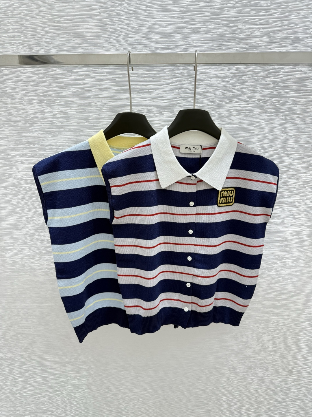 NO:428496,M Home New Summer Lapel Knitted Vest Color White Yellow Size 36.38.40,,alexander wang19860909M家 夏季新款 翻领针织背心 颜色白色 黄色 尺码36.38.40,,alexander wang,Women's clothing