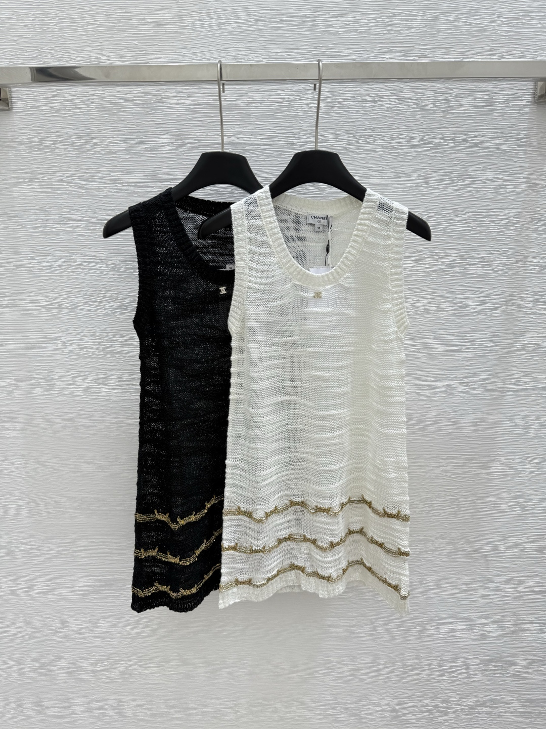 NO:434019,CH Home Summer New Style Round Neck Knitted Vest Skirt Color White Black Size 36.38.40, Skirts,alexander wang19860909CH家 夏季新款 圆领针织背心裙 颜色白色 黑色 尺码36.38.40,,skirts,alexander wang,Women's clothing