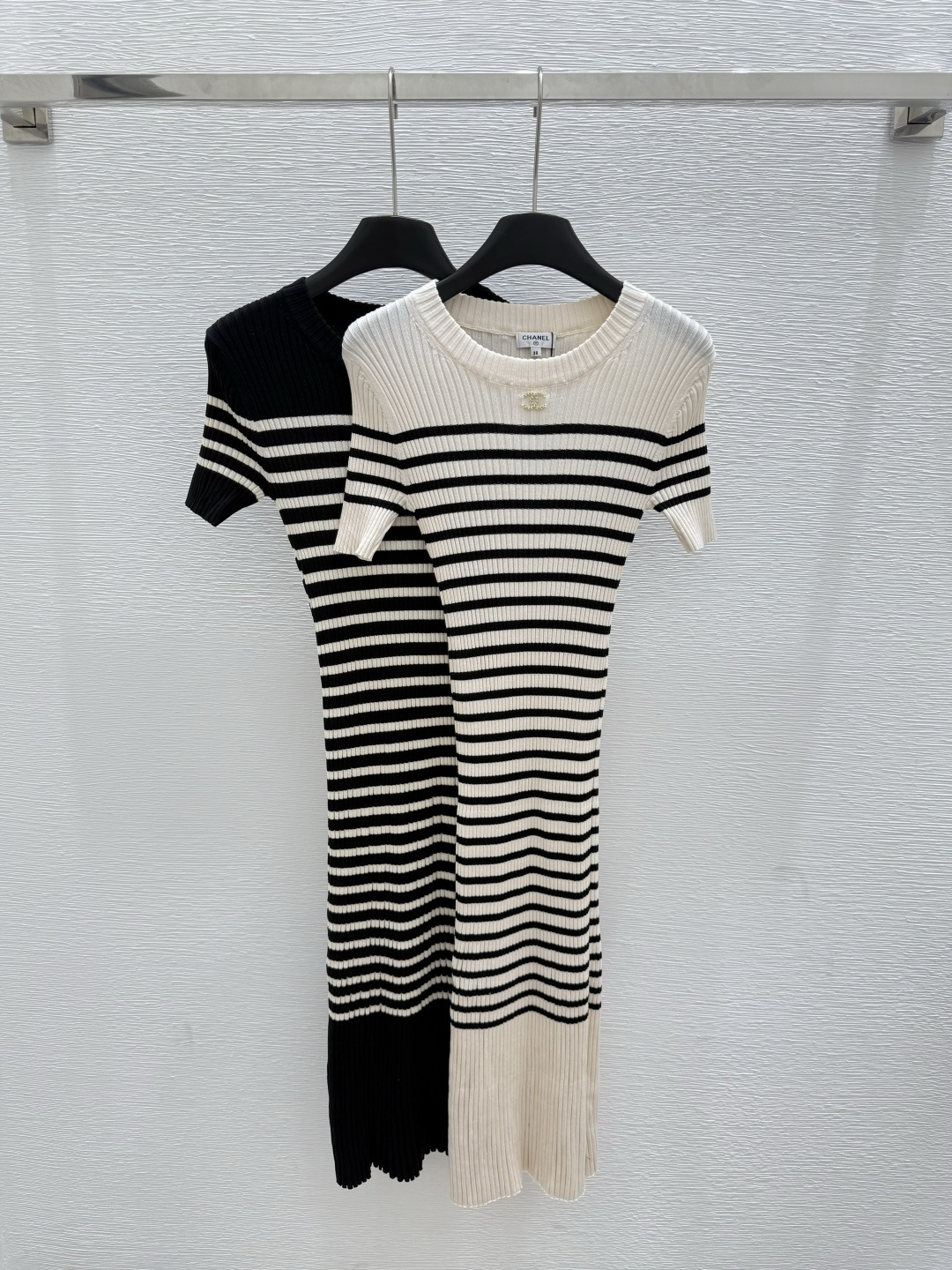 NO:433976,CH Home Summer New Style Round Neck Striped Knitted Dress Color White Black Size 36.38.40, Skirts,alexander wang19860909CH家 夏季新款 圆领条纹针织连衣裙 颜色白色 黑色 尺码36.38.40,,skirts,alexander wang,Women's clothing