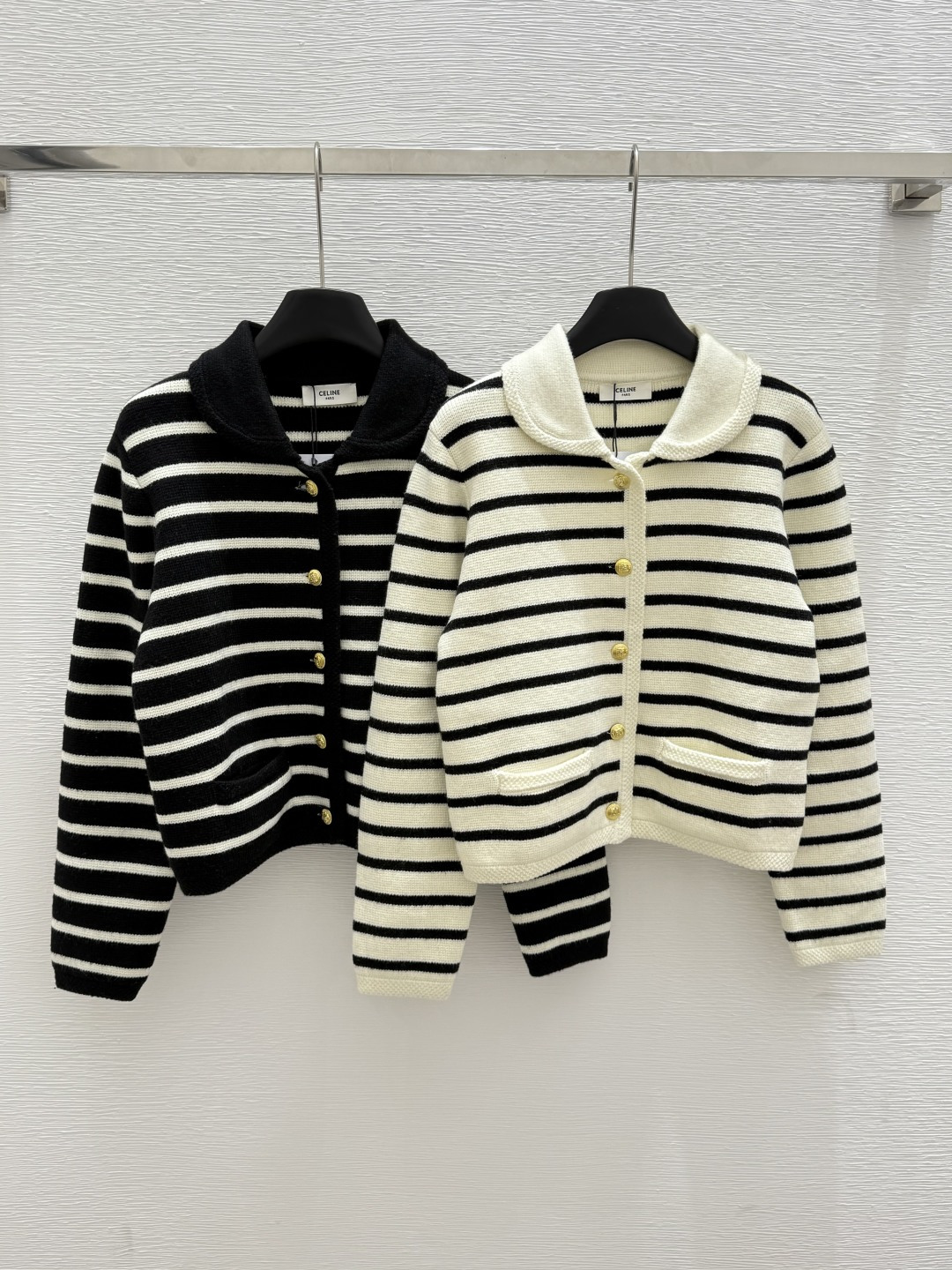 NO:433986,CE Home Early Autumn New Style Striped Lapel Long Sleeve Color Apricot Black Size 36.38.40,,alexander wang19860909CE家 早秋新款 条纹翻领长袖 颜色杏色 黑色 尺码36.38.40,,alexander wang,Women's clothing