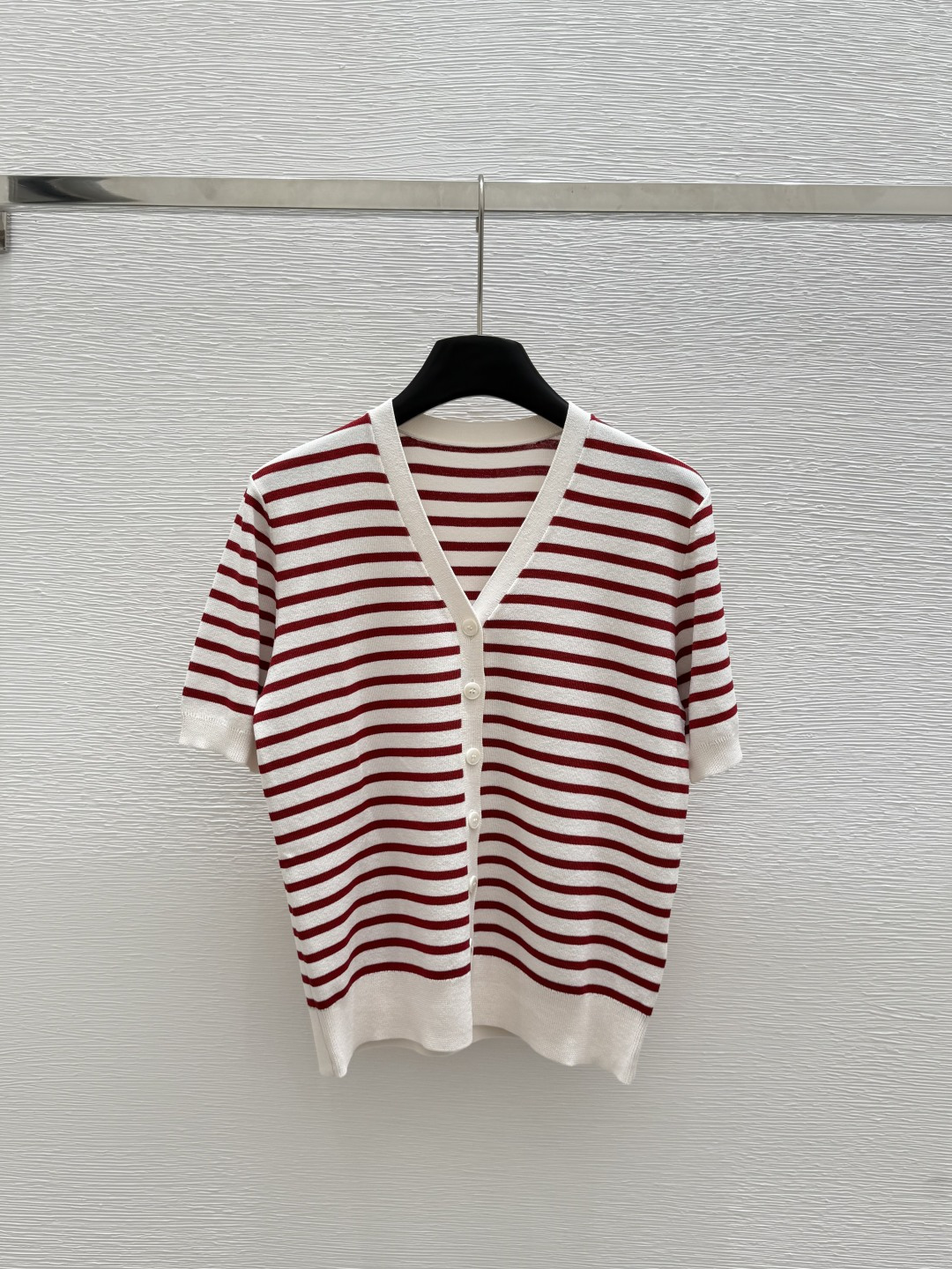 NO:433999,ICICLE Home Summer New Style Contrast Stripe V-neck Knit Cardigan Color White Size 36.38.40, Alexander Wang19860909ICICLE家 夏季新款 撞色条纹V领针织开衫 颜色白色 尺码36.38.40,,alexander wang,Women's clothing