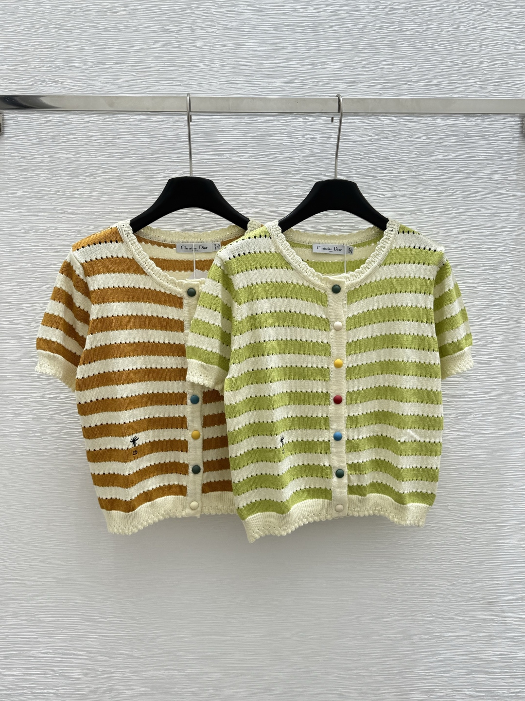 NO:434014,D Home New Summer Colored Button Striped Knit Cardigan Color Yellow Green Size 36.38.40, Dior, Alexander Wang19860909D家 夏季新款 彩色扣条纹针织开衫 颜色黄色 绿色 尺码36.38.40,,dior,alexander wang,Women's clothing