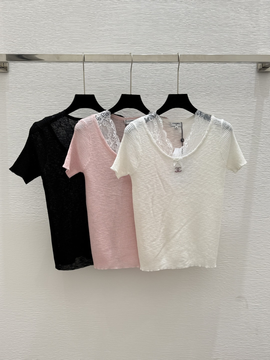 NO:433998,CH Home Summer New Style Solid Color Lace Knitted Short Sleeve Color White Black Pink Size 36.38.40, T-shirt,alexander wang19860909CH家 夏季新款 纯色蕾丝边针织短袖 颜色白色 黑色 粉色 尺码36.38.40,,T-shirt,alexander wang,Women's clothing