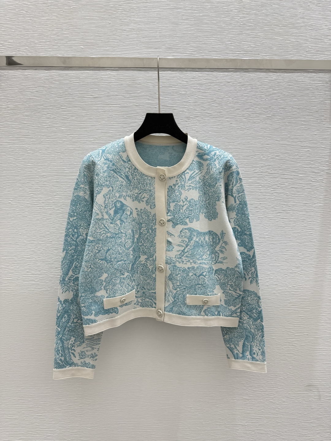 NO:434027,D Home Summer New Jungle Tiger Knit Cardigan Color Green Size 36.38.40, Dior, Alexander Wang19860909D家 夏季新款 丛林老虎针织开衫 颜色绿色 尺码36.38.40,,dior,alexander wang,Women's clothing