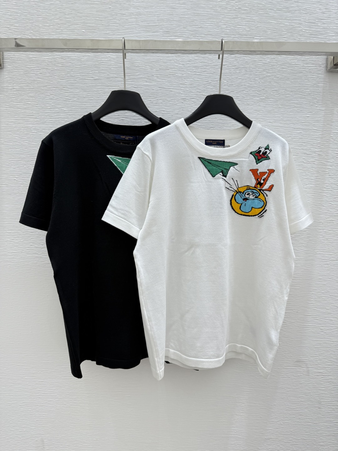 NO:434340,L Home Summer New Style Anime Pattern Knitted Short Sleeve Color White Black Size 36.38.40, Louis vuitton, T-shirt, alexander wang19860909L家 夏季新款 动漫图案针织短袖 颜色白色 黑色 尺码36.38.40,,louis vuitton,T-shirt,alexander wang,Women's clothing