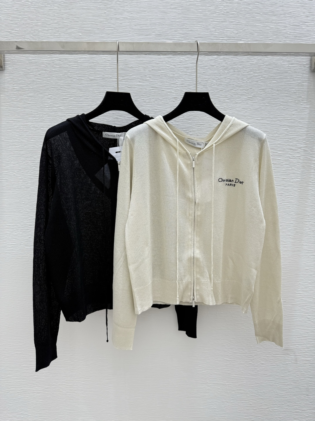 NO:434360,D Home Early Autumn New Style Solid Color Simple Hooded Knitted Zipper Cardigan Color Apricot Black Size 36.38.40, Dior, Hats, Alexander wang19860909D家 早秋新款 纯色简约连帽针织拉链开衫 颜色杏色 黑色 尺码36.38.40,,dior,hats,alexander wang,Women's clothing