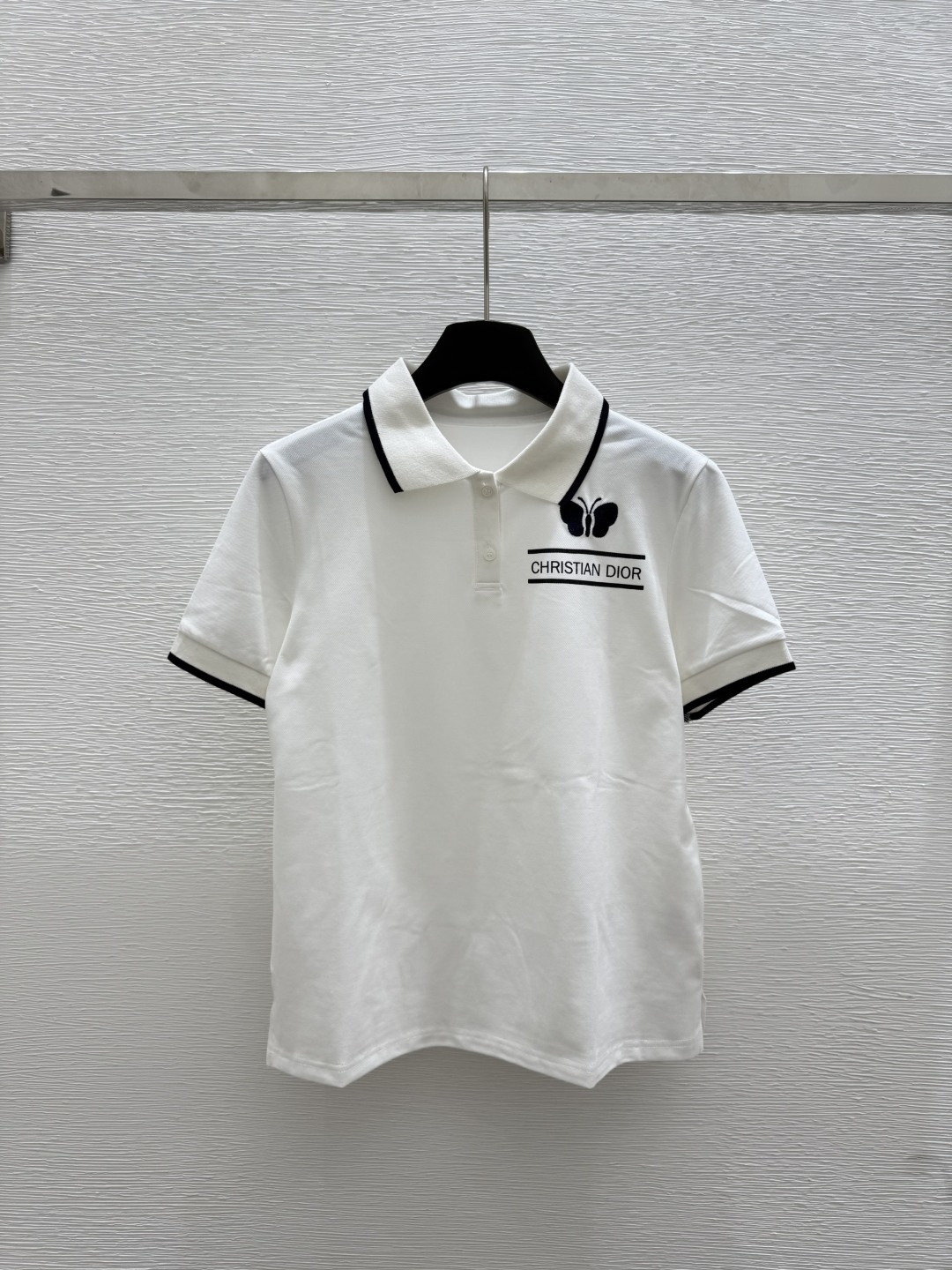 NO:434354,D home new summer style butterfly letter lapel short sleeve color white size 36.38.40, dior, T-shirt, alexander wang19860909D家 夏季新款 蝴蝶字母翻领短袖 颜色白色 尺码36.38.40,,dior,T-shirt,alexander wang,Women's clothing