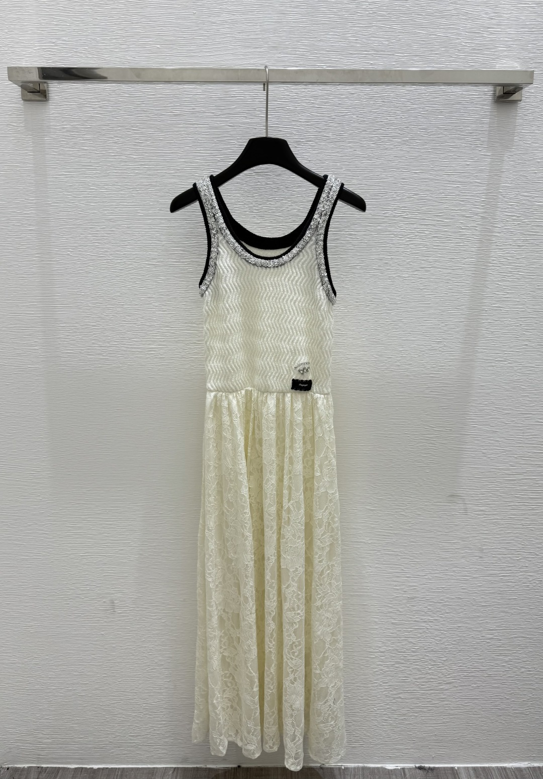 NO:434362,CH Home Summer New Style Neck Bead Chip Sling Knitted Dress Color White Size 36.38.40, Skirts,alexander wang19860909CH家 夏季新款 领口珠片吊带针织连衣裙 颜色白色 尺码36.38.40,,skirts,alexander wang,Women's clothing