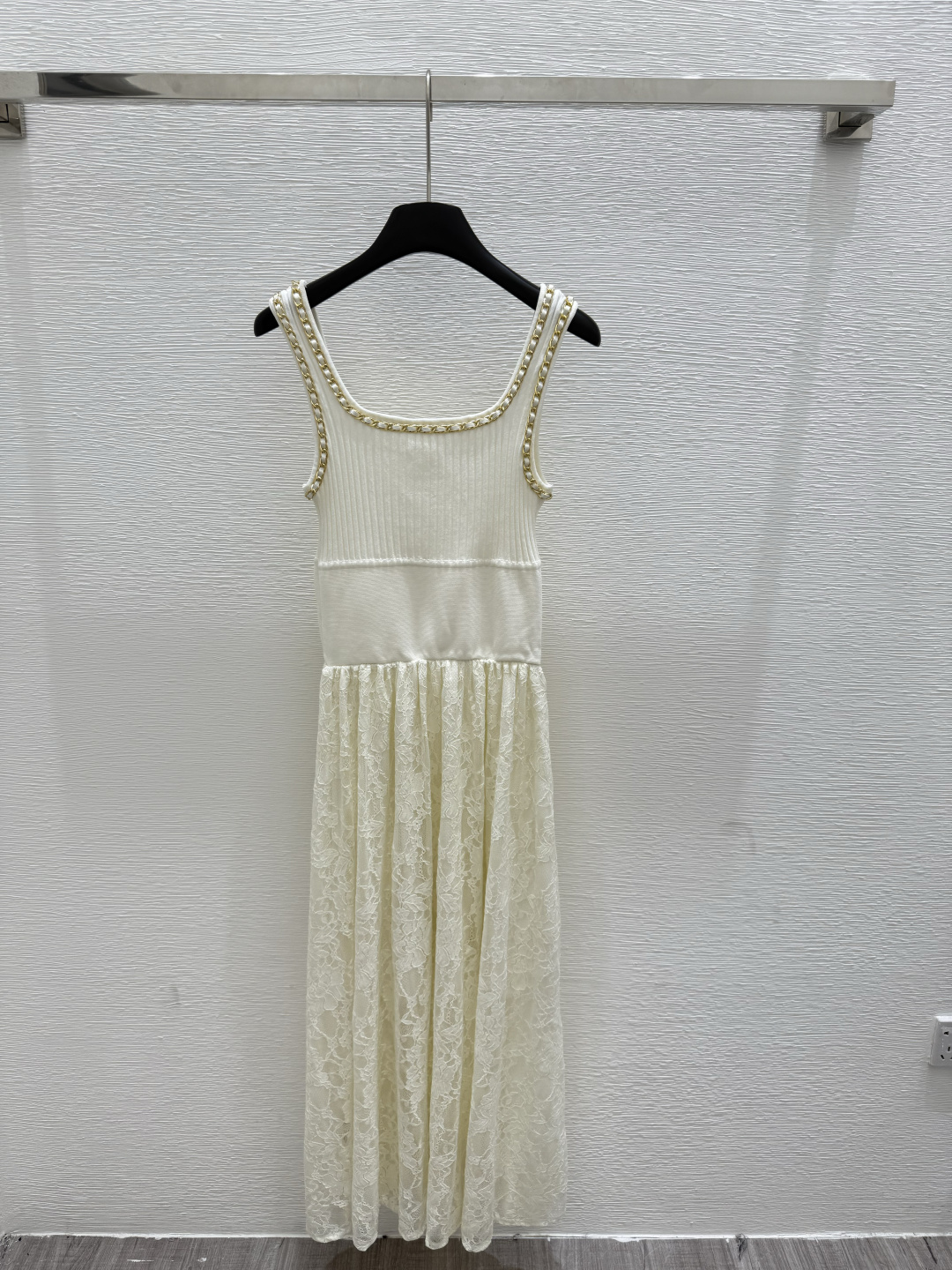 NO:434364,CH Home Summer New Style Chain Side Sling Knitted Dress Color White Size 36.38.40, Skirts, Alexander Wang19860909CH家 夏季新款 链条边吊带针织连衣裙 颜色白色 尺码36.38.40,,skirts,alexander wang,Women's clothing