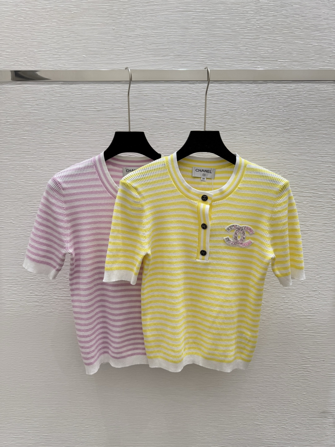 NO:434398,CH Home Summer New Style Striped Contrast Knitted Round Neck Short Sleeve Color Yellow Pink Size 36.38.40, T-shirt,alexander wang19860909CH家 夏季新款 条纹撞色针织圆领短袖 颜色黄色 粉色 尺码36.38.40,,T-shirt,alexander wang,Women's clothing