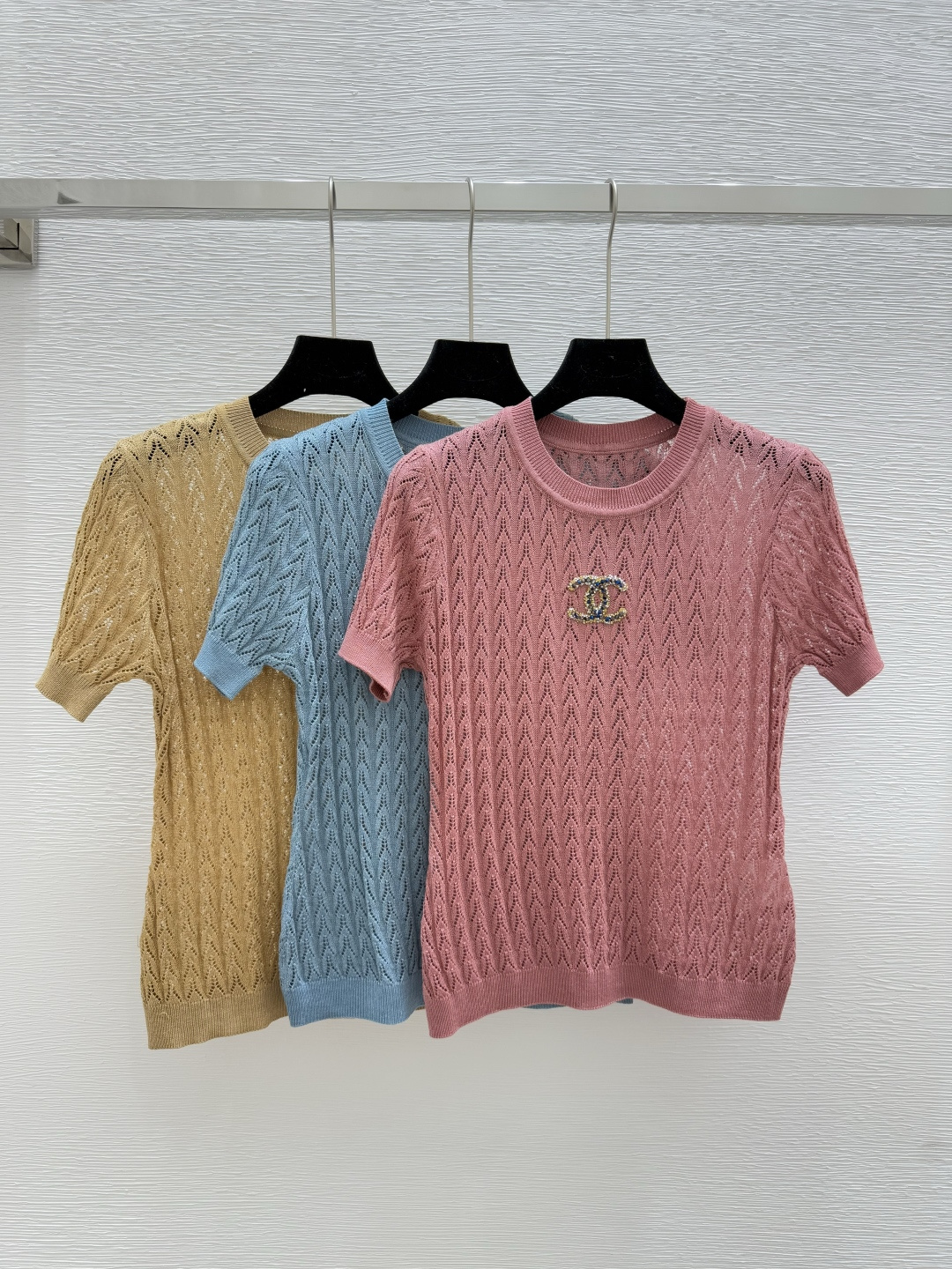 NO:434840,CH Home Summer New Style Hollow Knitted Round Neck Short Sleeve Color Red Blue Khaki Size 36.38.40, T-shirt,alexander wang19860909CH家 夏季新款 镂空针织圆领短袖 颜色红色 蓝色 卡其 尺码36.38.40,,T-shirt,alexander wang,Women's clothing