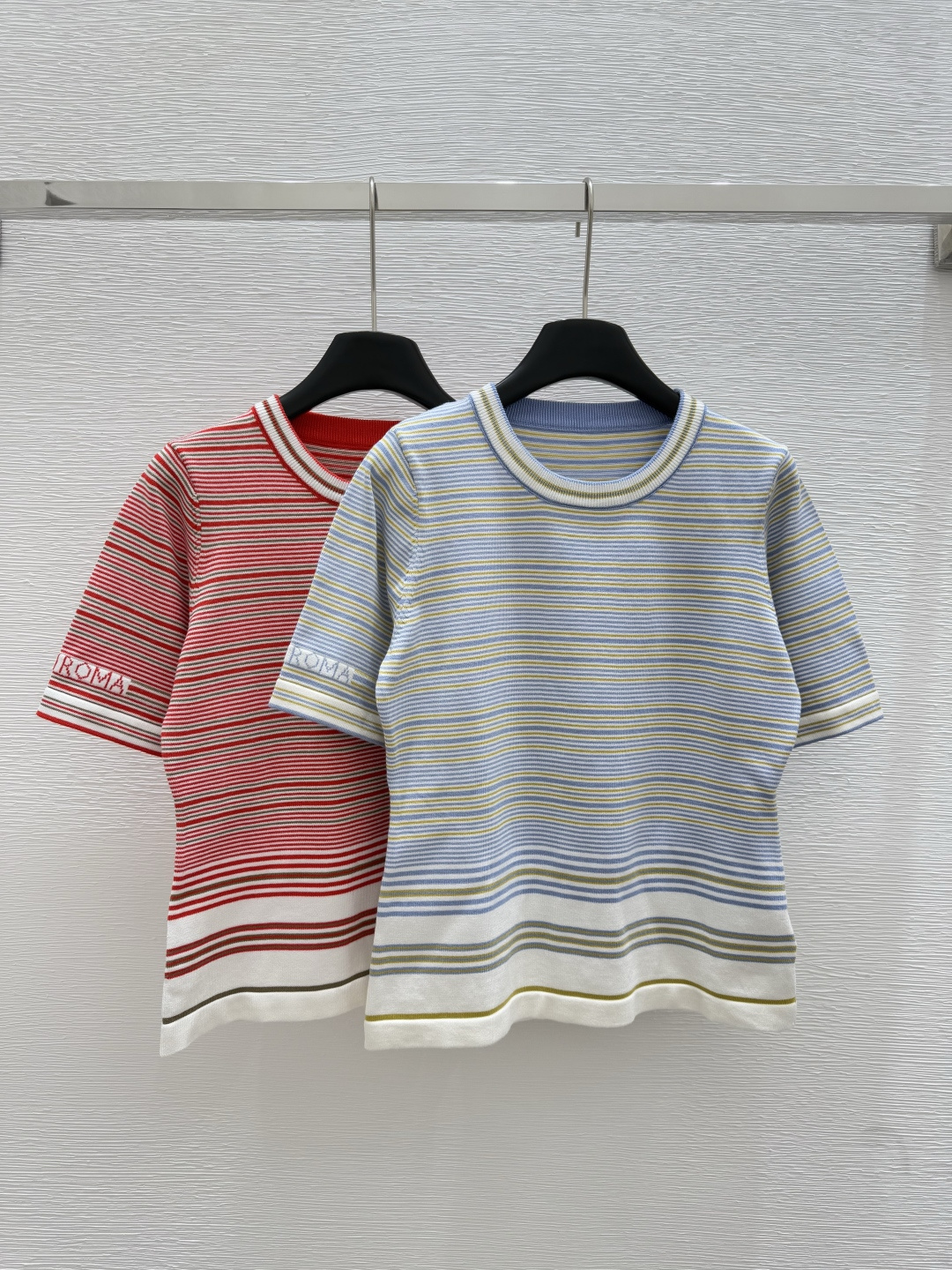 NO:434817,F Home New Summer Style Striped Alphabet Knitted Round Neck Short Sleeve Color Blue Red Size 36.38.40, Fendi, T-shirt, alexander wang19860909F家 夏季新款 条纹字母针织圆领短袖 颜色蓝色 红色 尺码36.38.40,,fendi,T-shirt,alexander wang,Women's clothing