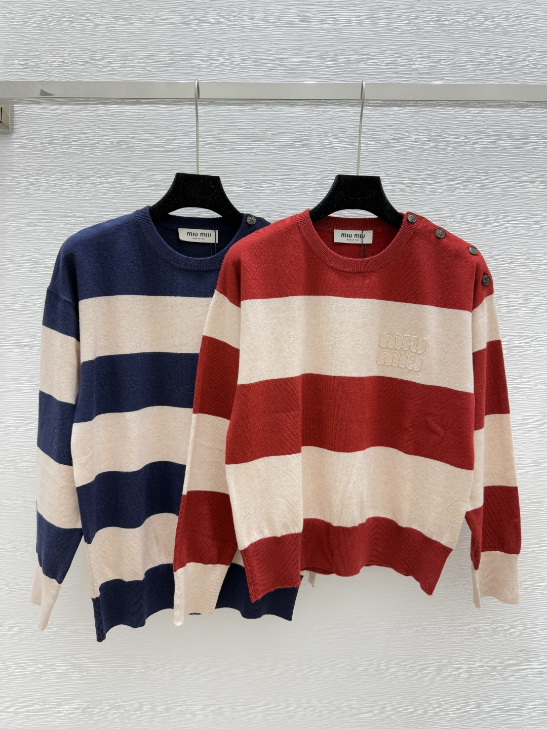 NO:434835,M Home Summer New Style Color-blocked Shoulder Buckling Knitted Long Sleeve (Raw Blue Extended Style) Color Blue Red Size 36.38.40,,alexander wang19860909M家 夏季新款 拼色肩边扣针织长袖（宝蓝加长款） 颜色蓝色 红色 尺码36.38.40,,alexander wang,Women's clothing