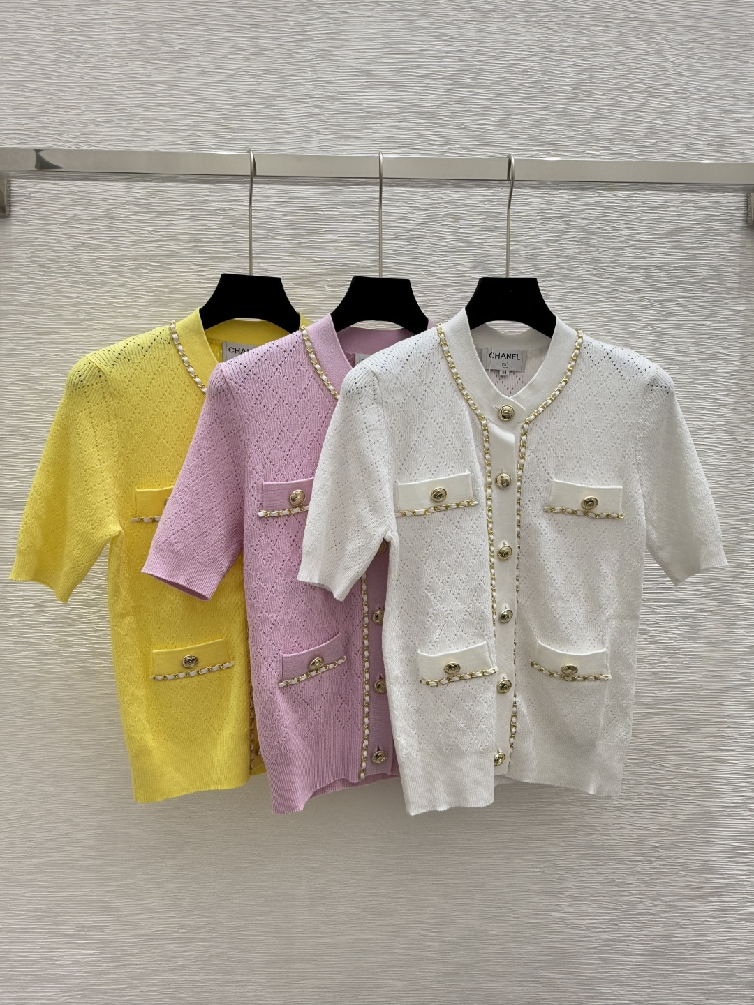 NO:434848,CH Home Summer New Style Chain Knit Cardigan Color White Pink Yellow Size 36.38.40,,alexander wang19860909CH家 夏季新款 链条针织开衫 颜色白色 粉色 黄色 尺码36.38.40,,alexander wang,Women's clothing