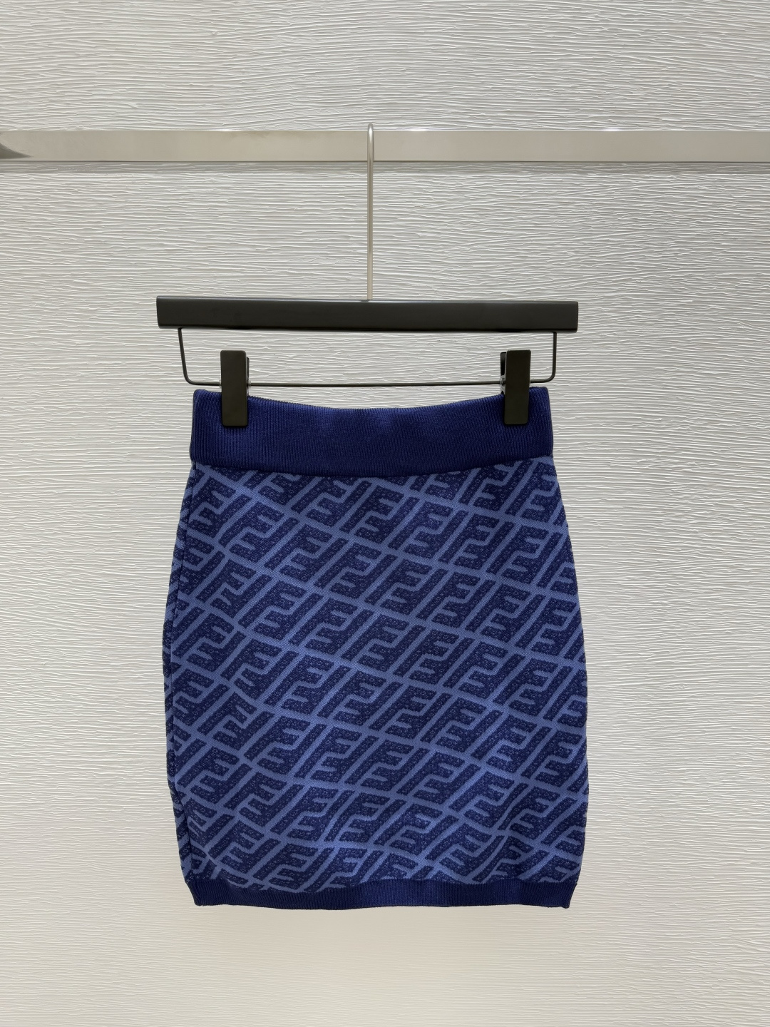 NO:435994,F Home New Summer Style Classic Alphabet Knitted Skirt Color Blue Size 36.38.40, Fendi, Skirts, Alexander Wang19860909F家 夏季新款 经典字母针织半裙 颜色蓝色 尺码36.38.40,,fendi,skirts,alexander wang,Women's clothing