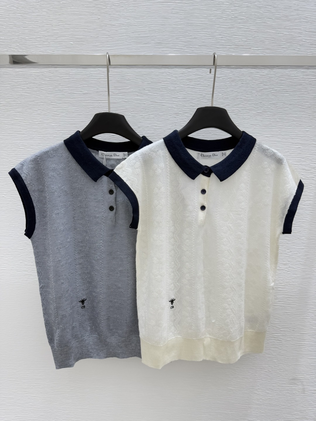 NO:436009,D Home New Summer Style Jacquard Knitted Lapel Short Sleeve Color Beige. Gray Size 36.38.40, Dior, T-shirt, alexander wang19860909D家 夏季新款 顺色提花针织翻领短袖 颜色米白.灰色 尺码36.38.40,,dior,T-shirt,alexander wang,Women's clothing