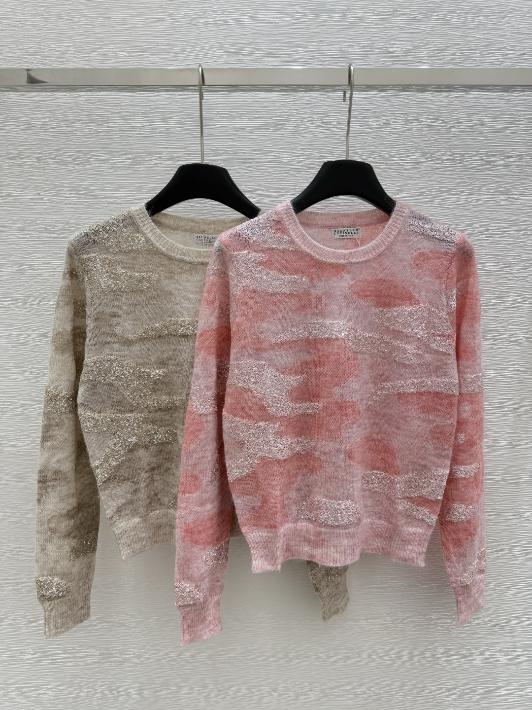 NO:442541,BC Home Early Autumn New Style Beaded Knitted Round Neck Long Sleeve Color Pink Apricot Size 36.38.40, Chanel, Alexander Wang19860909BC家 早秋新款 珠片针织圆领长袖 颜色粉色.杏色 尺码36.38.40,,chanel,alexander wang,Women's clothing