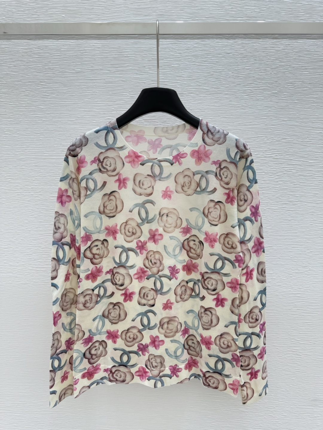 NO:442604,CH Home Early Autumn New Logo Flower Print Knitted Round Neck Long Sleeve Color Pink Size 36.38.40,,alexander wang19860909CH家 早秋新款 Logo花朵印花针织圆领长袖 颜色粉色 尺码36.38.40,,alexander wang,Women's clothing