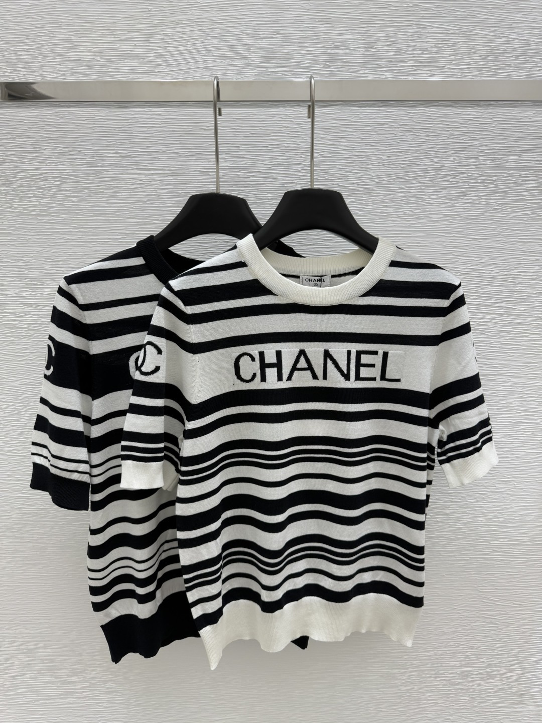 NO:436384,CH Home Summer New Style Striped Alphabet Knitted Round Neck Short Sleeve Color White Black Size 36.38.40, T-shirt,alexander wang19860909CH家 夏季新款 条纹字母针织圆领短袖 颜色白色 黑色 尺码36.38.40,,T-shirt,alexander wang,Women's clothing