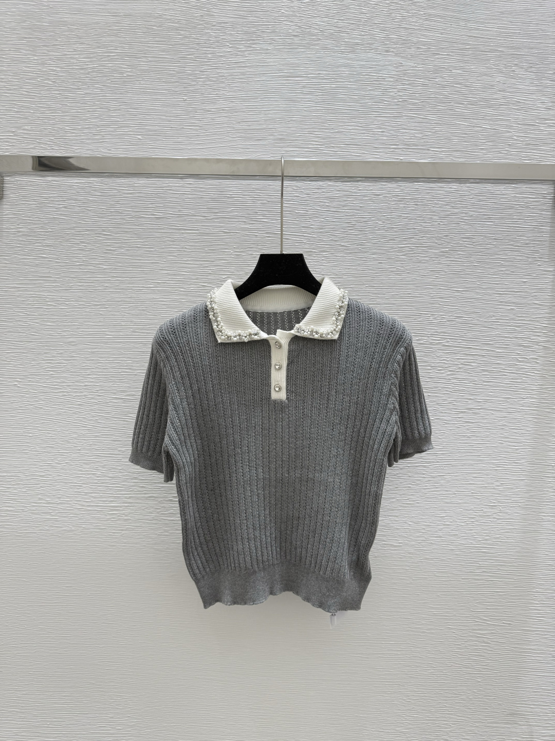 NO:442613,CH Home Summer new solid color beaded lapel knitted short sleeve color gray Size 36.38.40, T-shirt, alexander wang19860909CH家 夏季新款纯色钉珠翻领针织短袖 颜色灰色 尺码36.38.40,,T-shirt,alexander wang,Women's clothing