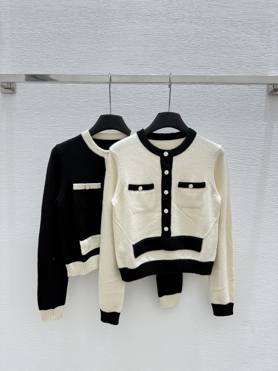 NO:443774,CH Home Early Autumn New Color Block Knit Set Color Apricot Black Size 36.38.40,,alexander wang19860909CH家 早秋新款拼色针织套装 颜色杏色 黑色 尺码36.38.40,,alexander wang,Women's clothing