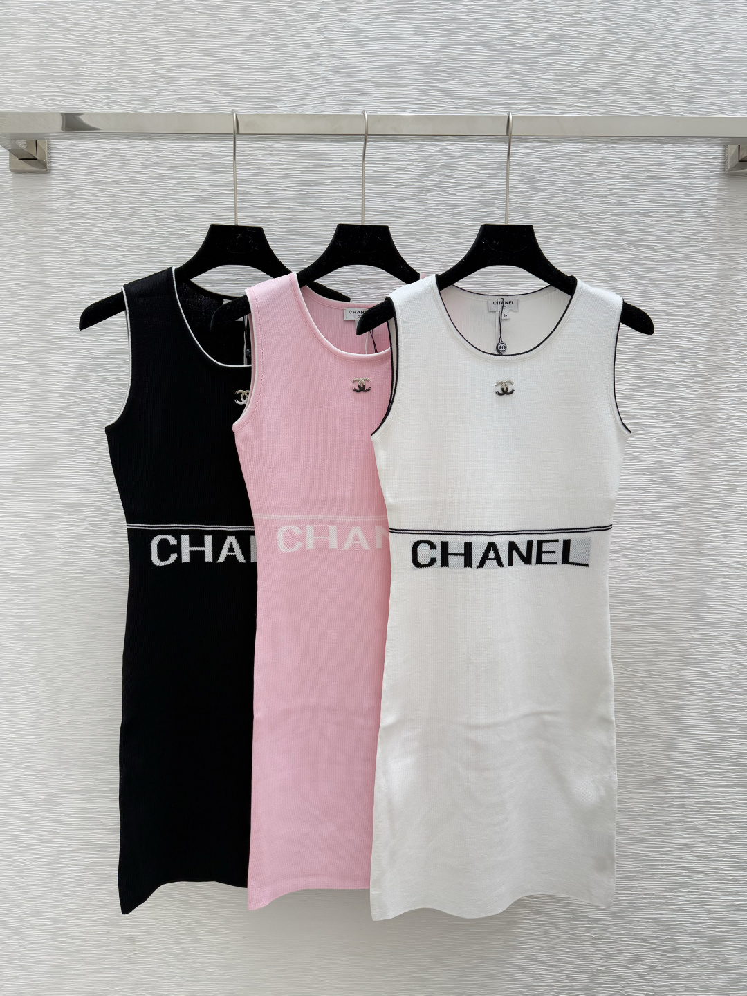 NO:443816,CH Home Summer New Style Solid Color Letter Round Neck Vest Knitted Skirt Color White Pink Black Size 36.38.40, Skirts,alexander wang19860909CH家 夏季新款 纯色字母圆领背心针织裙 颜色白色 粉色 黑色 尺码36.38.40,,skirts,alexander wang,Women's clothing