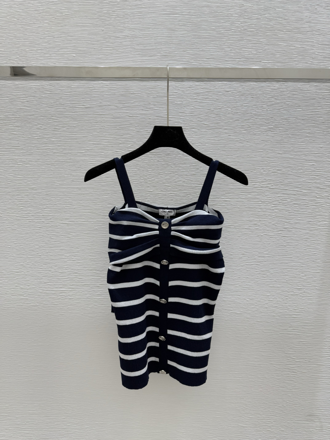 NO:439284,CH Home Summer New Style Contrast Stripe One-Shoulder Knit Short Sleeve Color Royal Blue Size 36.38.40, T-shirt, alexander wang19860909CH家 夏季新款 撞色条纹一字肩针织短袖 颜色宝蓝 尺码36.38.40,,T-shirt,alexander wang,Women's clothing