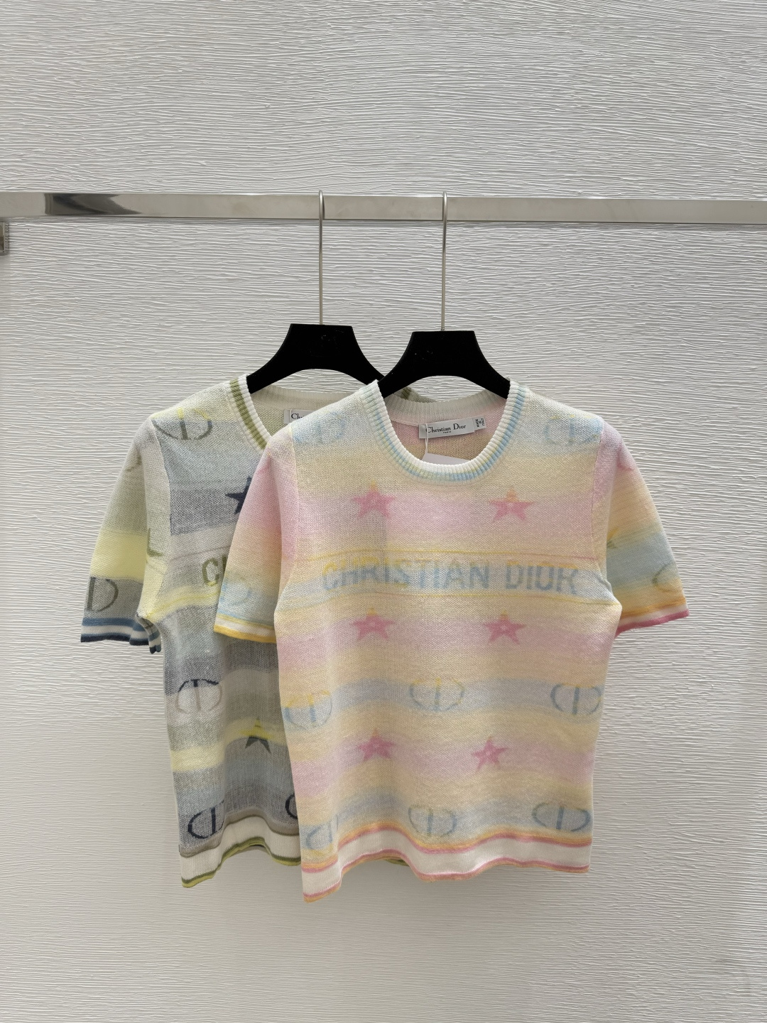 NO:443874,D Home Summer New Style Color Block Striped Letter Round Neck Knitted Short Sleeve Color Pink Green Size 36.38.40, Dior, T-shirt, alexander wang19860909D家 夏季新款 拼色条纹字母圆领针织短袖 颜色粉色 绿色 尺码36.38.40,,dior,T-shirt,alexander wang,Women's clothing