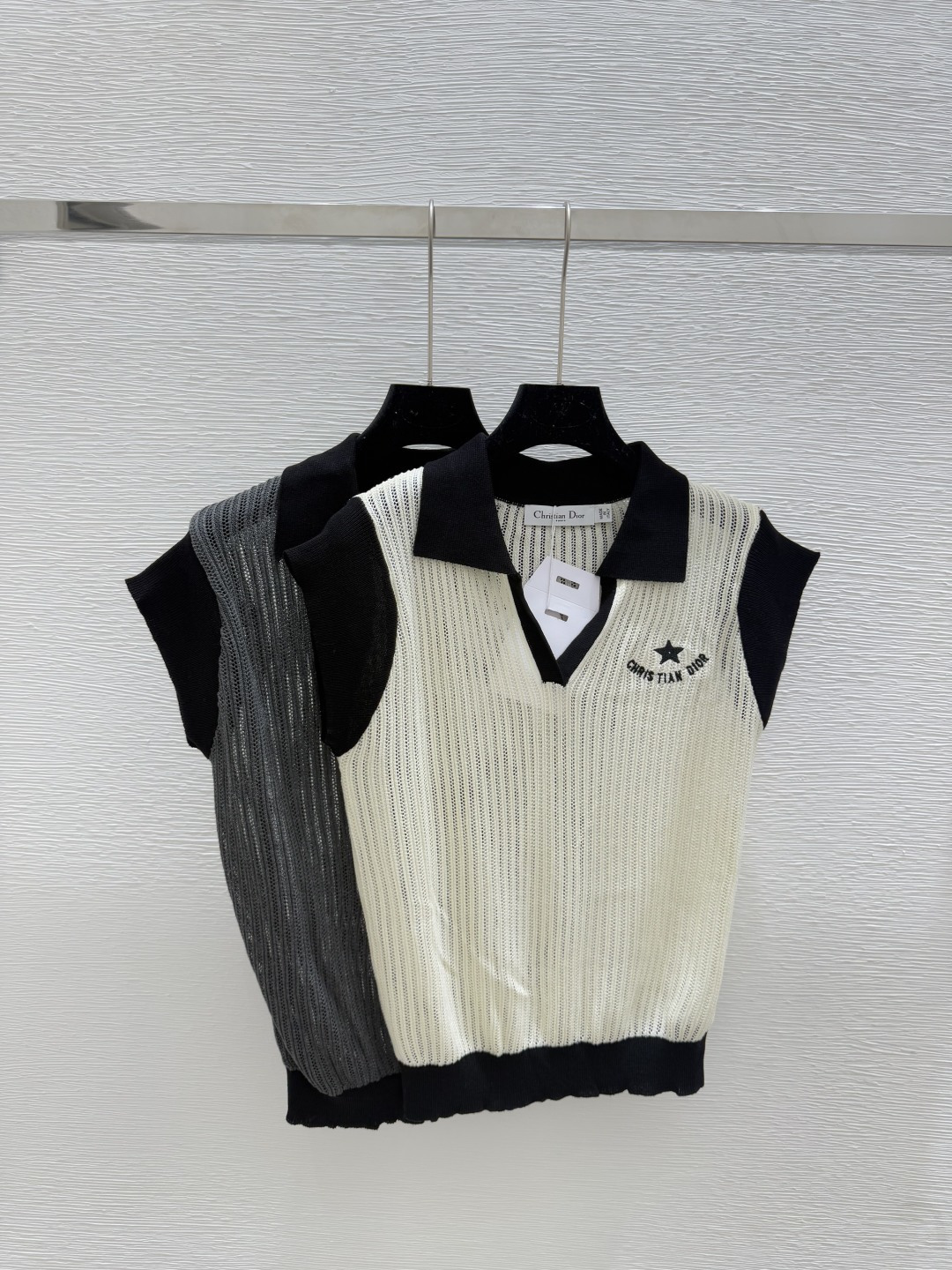 NO:443923,D Home New Summer Style Color Block Hollow Lapel Knitted Short Sleeve Color Apricot Gray Size 36.38.40, Dior, T-shirt, alexander wang19860909D家 夏季新款 拼色镂空翻领针织短袖 颜色杏色 灰色 尺码36.38.40,,dior,T-shirt,alexander wang,Women's clothing