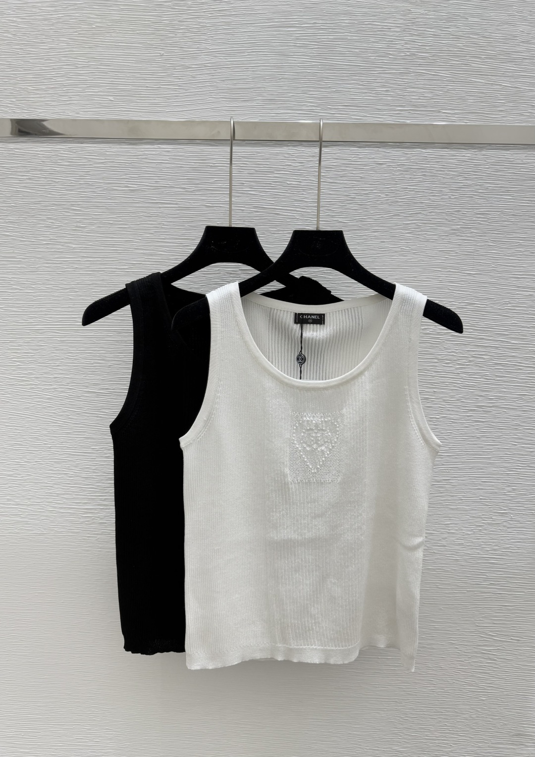 NO:449580,CH Home Summer New Style Solid Color Round Neck Knitted Vest Color White Black Size 36.38.40, Alexander Wang19860909CH家 夏季新款 纯色圆领针织背心 颜色白色 黑色 尺码36.38.40,,alexander wang,Women's clothing