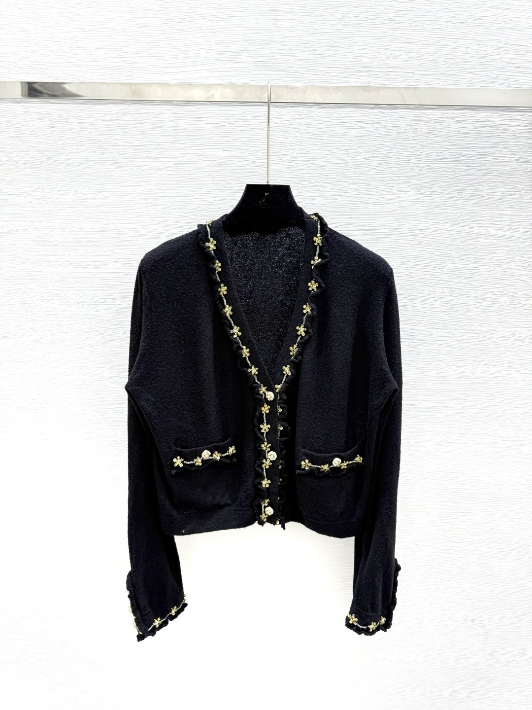 NO:446774,CH Home Early Autumn New Style Beaded V-neck Knit Cardigan Color Black Size 36.38.40, Alexander wang19860909CH家 早秋新款 钉珠V领针织开衫 颜色黑色 尺码36.38.40,,alexander wang,Women's clothing