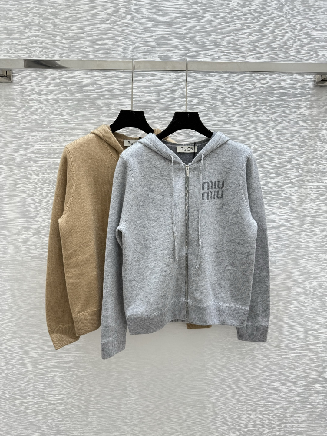 NO:447983,M Home Early Autumn New Solid Color Hooded Knitted Cardigan Color Gray Khaki Size 36.38.40, Hats,alexander wang19860909M家 早秋新款纯色连帽针织开衫 颜色灰色 卡其 尺码36.38.40,,hats,alexander wang,Women's clothing