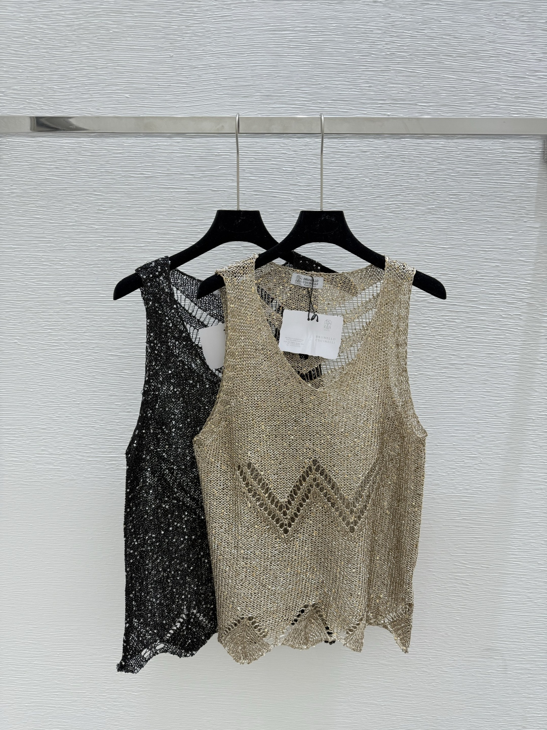 NO:449516,BC Home Summer New Style Bead Hollow Knitted Vest Color Gold Black Size 36.38.40, Chanel, Alexander Wang19860909BC家 夏季新款 珠片镂空针织背心 颜色金色 黑色 尺码36.38.40,,chanel,alexander wang,Women's clothing
