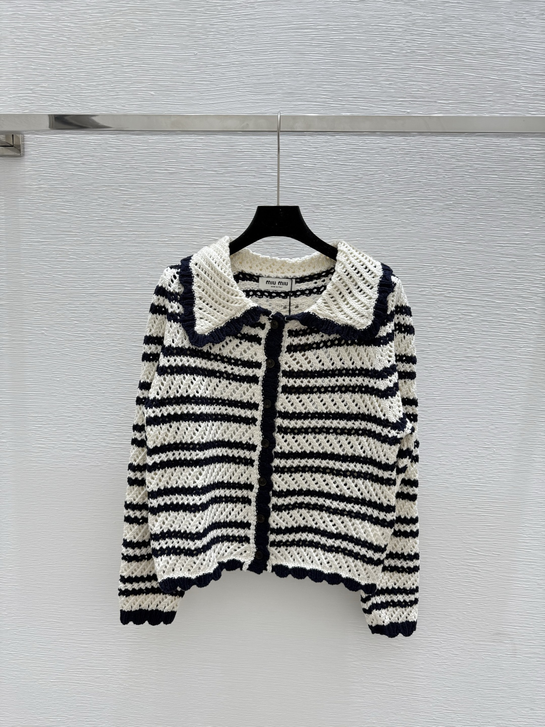 NO:449504,M Home Early Autumn New Contrast Striped Lapel Knitted Long Sleeve Cardigan Color Apricot Size 36.38.40,,alexander wang19860909M家 早秋新款 撞色条纹翻领针织长袖开衫 颜色杏色 尺码36.38.40,,alexander wang,Women's clothing