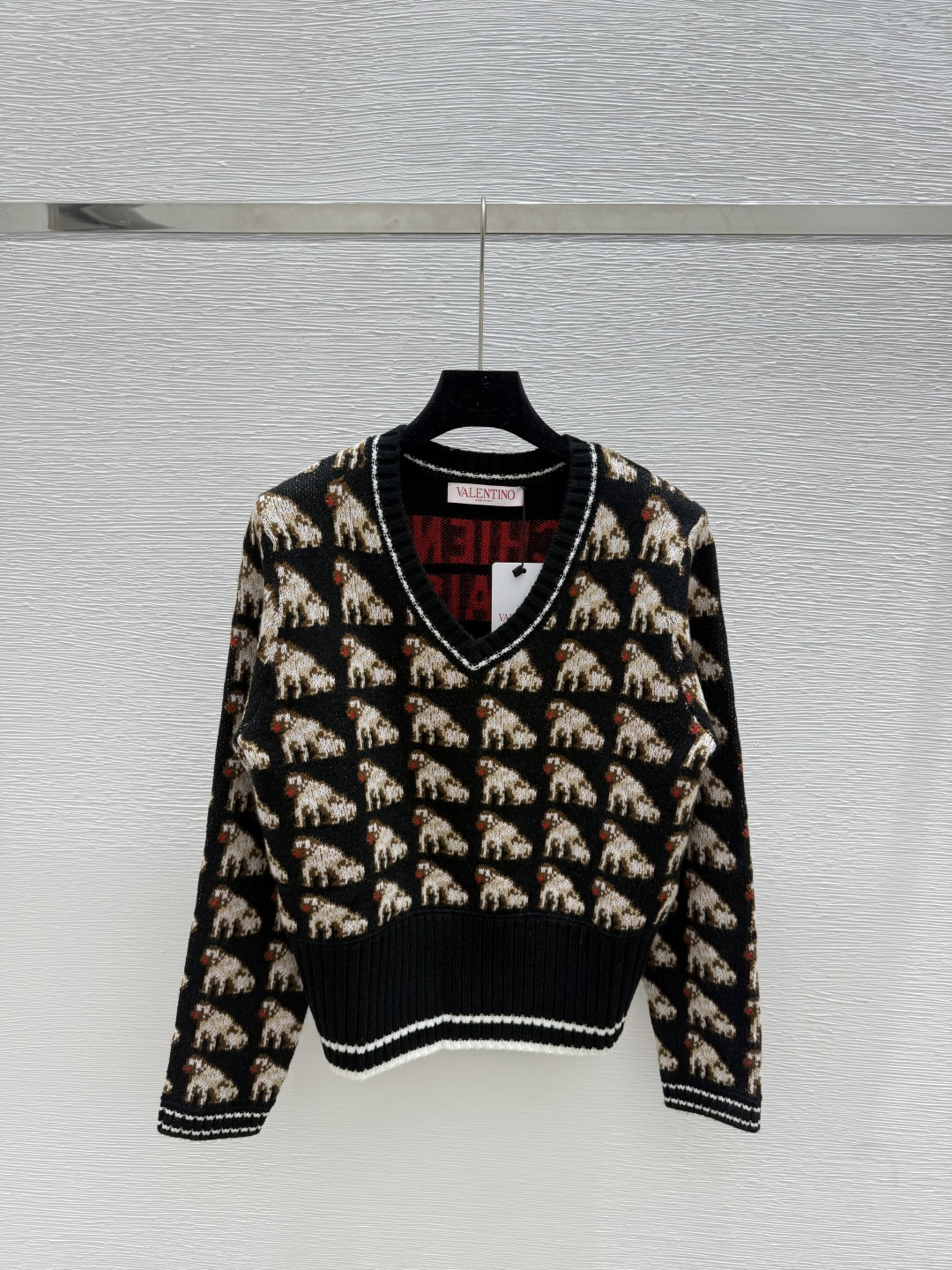 NO:449489,VA Home Early Autumn New Jacquard Puppy V-neck Knit Long Sleeve Color Black Size 36.38.40, Alexander wang19860909VA家 早秋新款 提花小狗V领针织长袖 颜色黑色 尺码36.38.40,,alexander wang,Women's clothing
