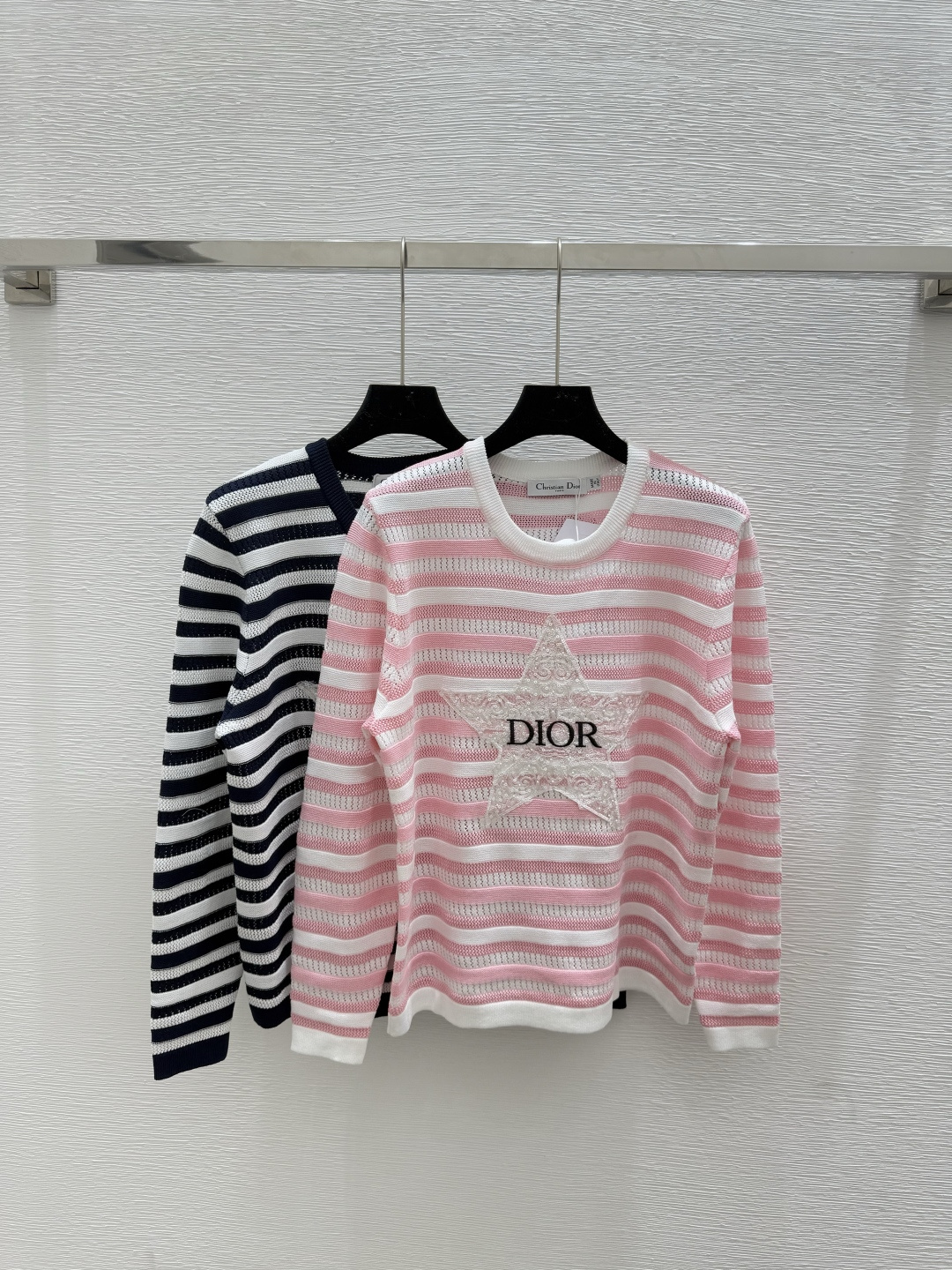 NO:449437,D Home Early Autumn New Contrast Striped Lapel Knitted Short Sleeve Color Pink Royal Blue Size 36.38.40, Dior, T-shirt, alexander wang19860909D家 早秋新款撞色条纹翻领针织短袖 颜色粉色 宝蓝 尺码36.38.40,,dior,T-shirt,alexander wang,Women's clothing