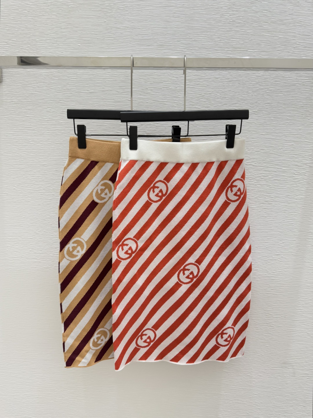 NO:450092,G Home Summer New Logo Striped Knitted Skirt Color Orange Khaki Size 36.38.40, gucci, skirts, alexander wang19860909G家 夏季新款logo条纹针织半裙 颜色橘色 卡其 尺码36.38.40,,gucci,skirts,alexander wang,Women's clothing