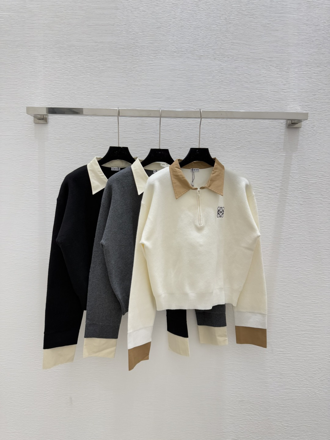 NO:451573,LO Home Early Autumn New Style Color Block Lapel Knitted Long Sleeve Color Apricot Gray Black Size 36.38.40,,alexander wang19860909LO家 早秋新款 拼色翻领针织长袖 颜色杏色 灰色 黑色 尺码36.38.40,,alexander wang,Women's clothing