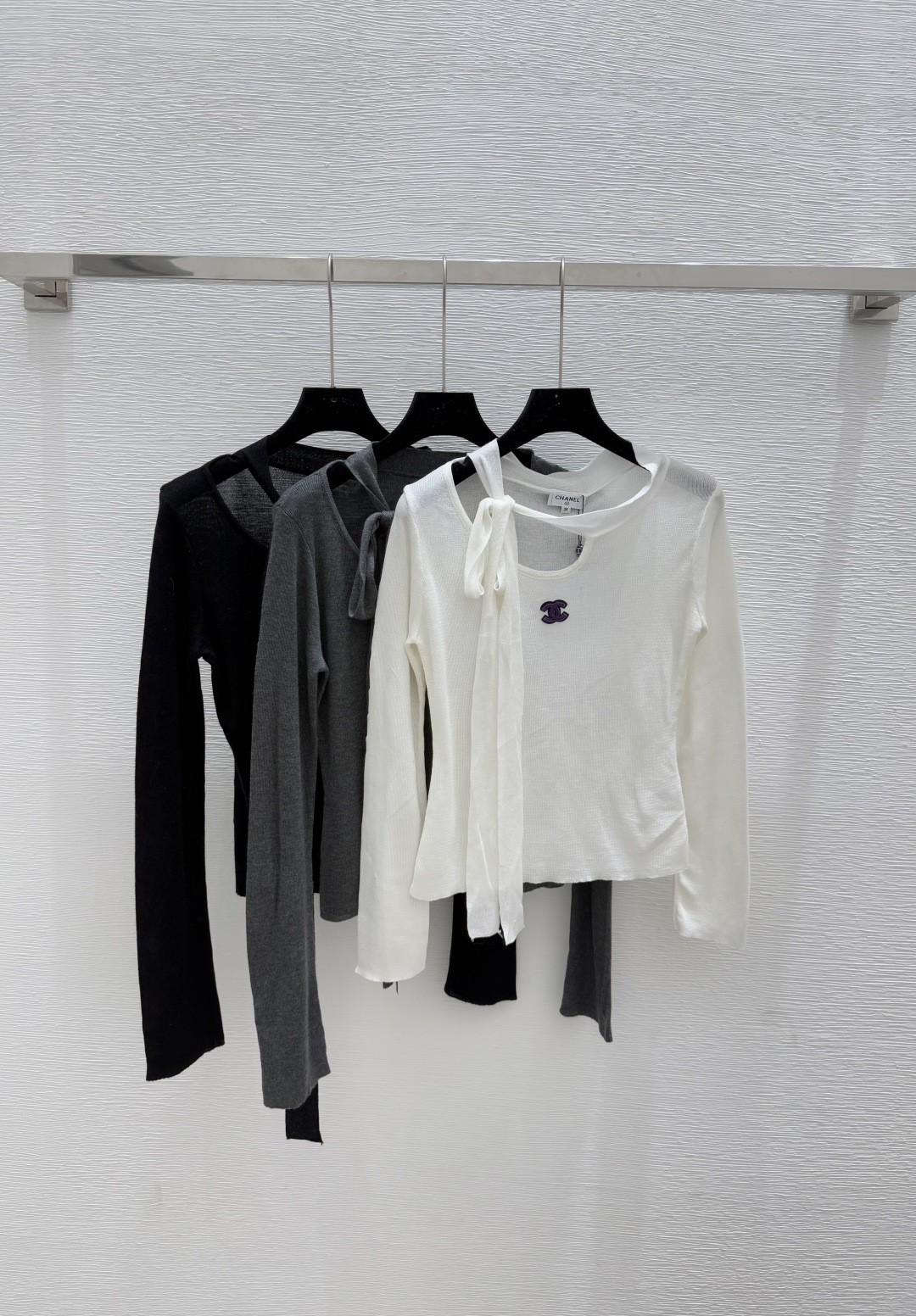 NO:451539,CH Home Early Autumn New Slanted Collar Strap Knitted Long Sleeve Color White Gray Black Size 36.38.40, Alexander Wang19860909CH家 早秋新款斜领绑带针织长袖 颜色白色 灰色 黑色 尺码36.38.40,,alexander wang,Women's clothing